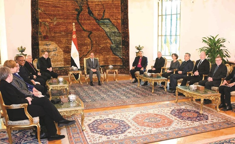 الرئيس عبدالفتاح السيسي مستقبلا وفد قيادات الطوائف الإنجيلية من مختلف أنحاء العالم المشارك في احتفاليات الكنيسة الإنجيلية المصرية﻿