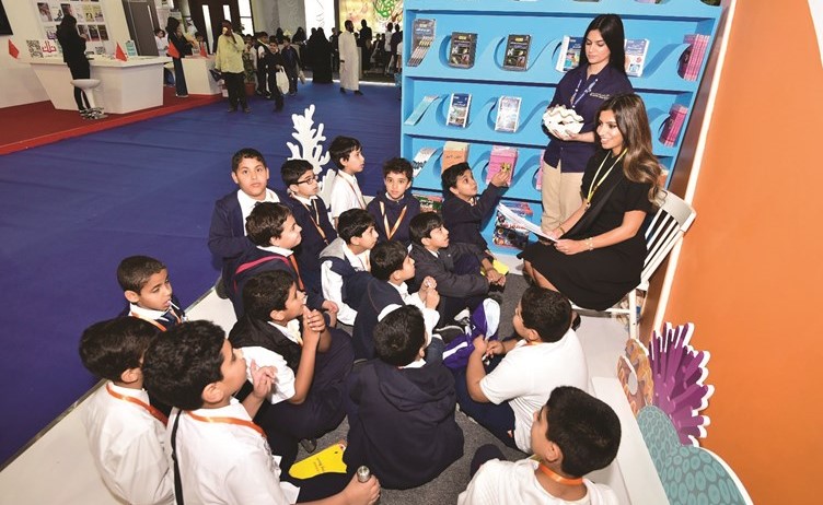 فعالية قراءة القصص العلمية للاطفال﻿