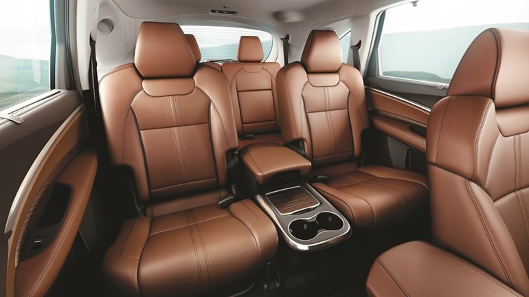 الملا ACURA تمنح محبي MDX فرصة استئجار الفخامة
