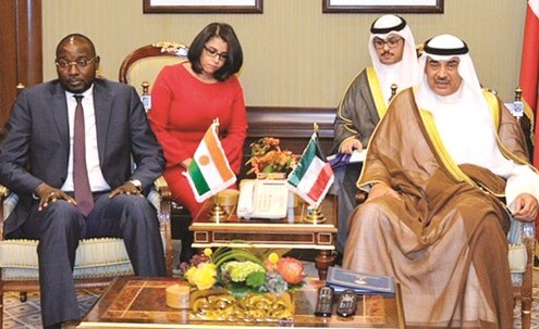 الشيخ صباح الخالد مستقبلا نظيره في جمهورية النيجر﻿
