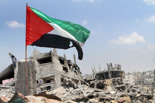 1.7 مليون دينار دفعة مالية جديدة من الكويت للحكومة الفلسطينية لإعادة إعمار غزة