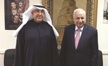 زكريا الأنصاري مع السفير فاضل جواد﻿