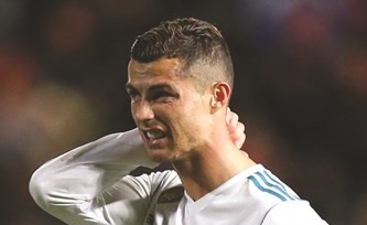 رونالدو يواصل كسر الأرقام القياسية