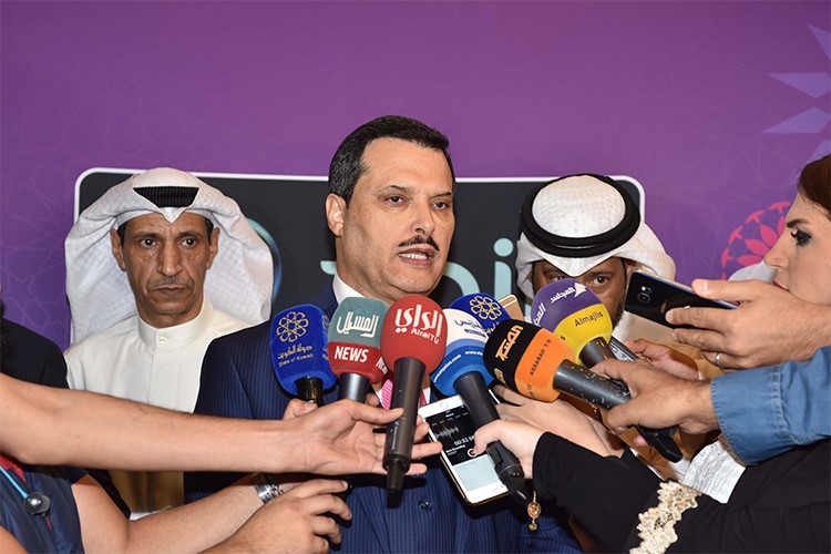 د.جمال الحربي متحدثا للصحافيين (ريليش كومار)