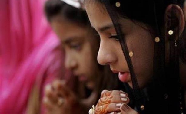 زواج القاصرات.. آفة تهدد الطفولة في إندونيسيا