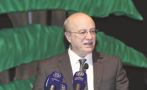 وزير الثقافة اللبناني غطاس خوري خلال كلمة ألقاها﻿
