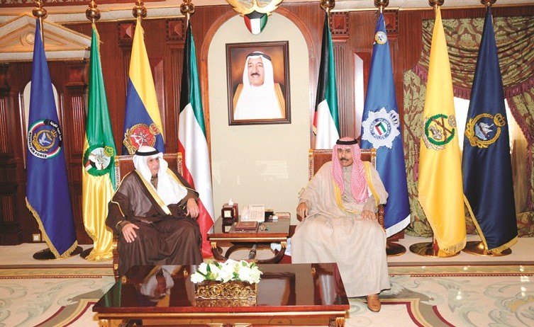 سمو ولي العهد الشيخ نواف الأحمد مستقبلا الشيخ خالد الجراح ﻿