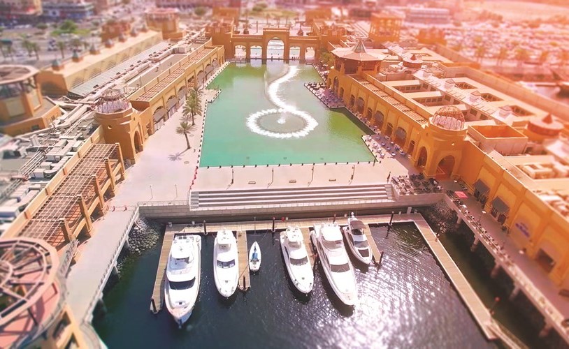 «الكوت» يستضيف فعاليات «رش» لرسم لوحة فنية مفعمة بالحيوية