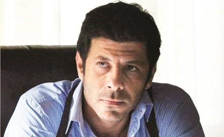 إياد نصار يرفض «اختفاء» نيللي كريم.. !