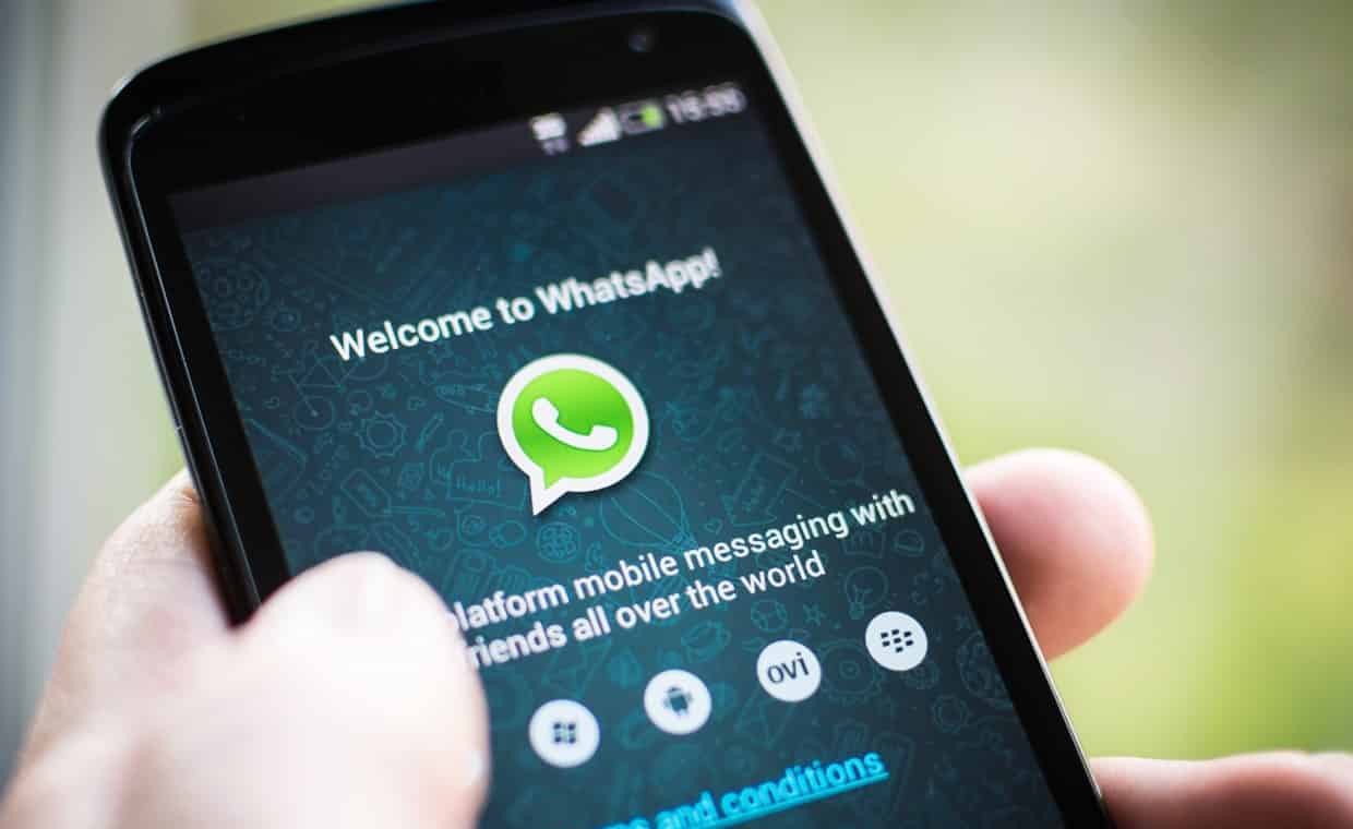 بإمكانك إسكات الجميع.. واتساب يتيح خاصية جديدة إذا كنت مشرف مجموعة!