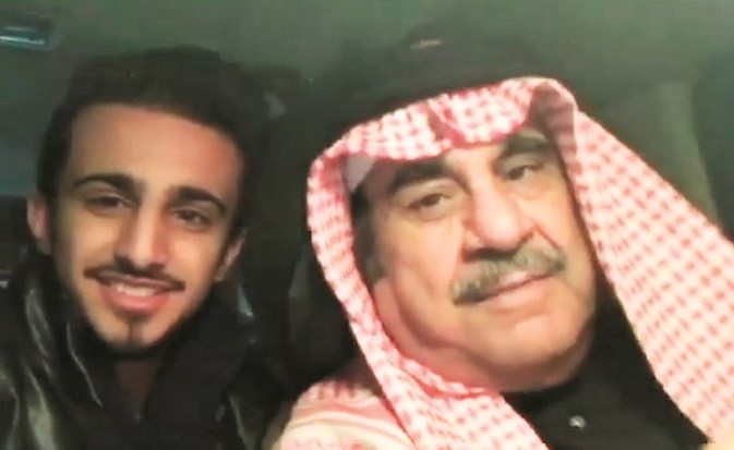 فواز مع الفنان الكبير الراحل عبدالحسين عبدالرضا﻿