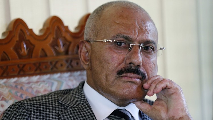 الحوثيون يفجرون منزل علي عبدالله صالح وتضارب الأنباء بشأن مصيره