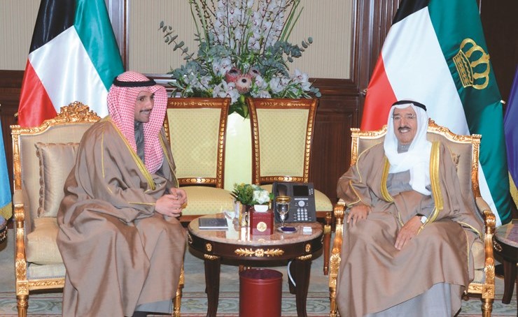 صاحب السمو الأمير الشيخ صباح الأحمد مستقبلا مرزوق الغانم﻿