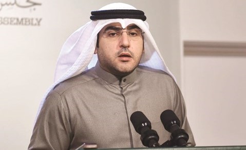 د.عبدالكريم الكندري متحدثا﻿