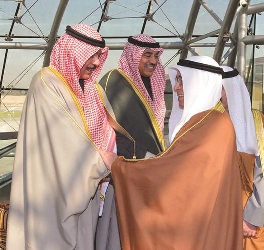 الشيخ صباح الخالد والشيخ محمد الخالد يرحبان بنائب رئيس الوزراء البحريني سمو الشيخ محمد بن مبارك آل خليفة﻿