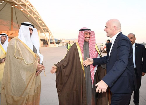 بالفيديو.. وعدوا فأوفوا... عـاد «الأزرق»