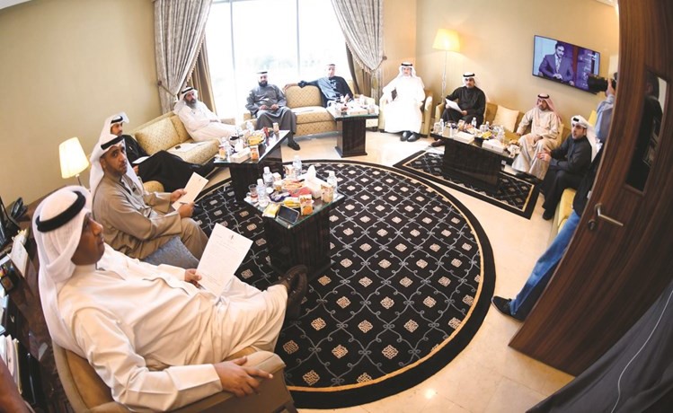 جانب من الاجتماع النيابي في مكتب محمد الدلال أمس﻿