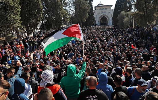 مظاهرات حاشدة تعم الأراضي الفلسطينية والعالم احتجاجاً على قرار ترامب بشأن القدس