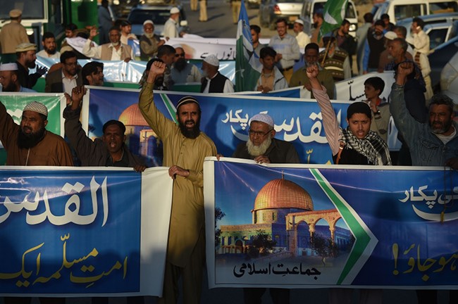مظاهرات عارمة تعم باكستان نصرة للقدس والمسجد الأقصى
