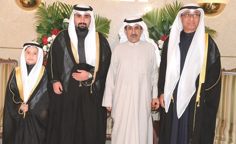 فريح العنزي مع عدنان الخليفة والمعرس فهد الخليفة والحفيد عدنان الخليفة﻿