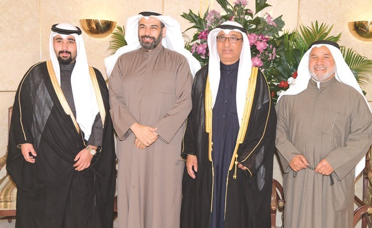 عبدالعزيز الشايجي ود.احمد الخليفة يباركان﻿