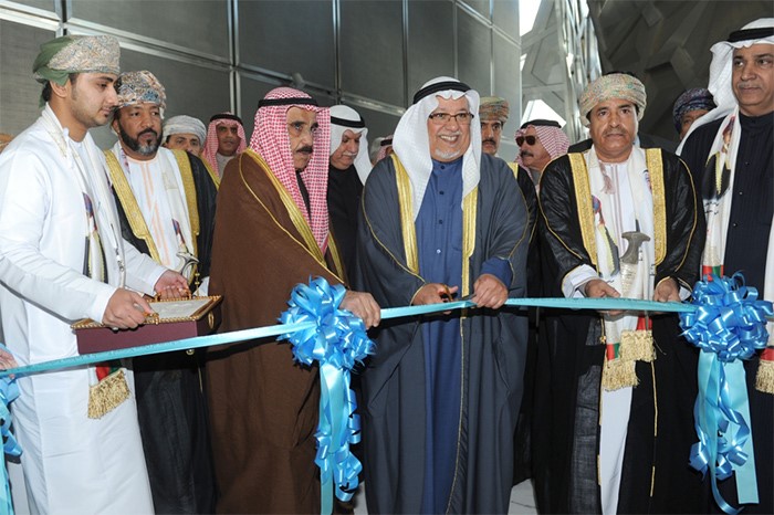 صاحب السمو ينيب نائب وزير شؤون الديوان الأميري الشيخ علي الجراح لافتتاح المؤتمر بحضور الشيخ فيصل السعود