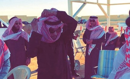 رابح صقر مشاركا في التشييع﻿