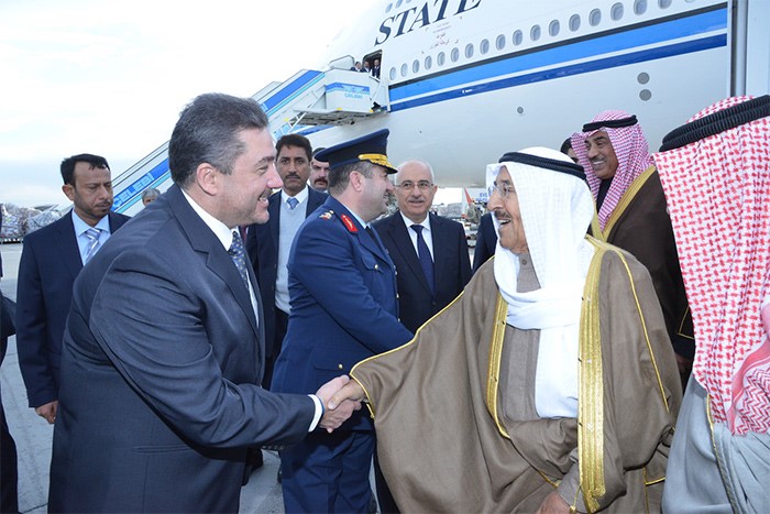 سمو الأمير يصل إلى تركيا لترؤس وفد الكويت في قمة منظمة التعاون الإسلامي