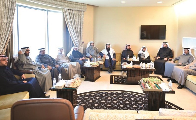 جانب من الاجتماع النيابي في مكتب محمد المطير﻿
