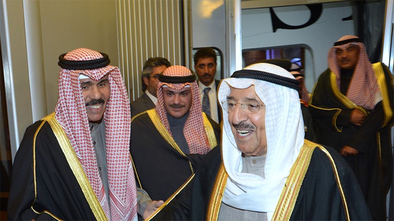 سمو الأمير يعود إلى أرض الوطن قادما من اسطنبول