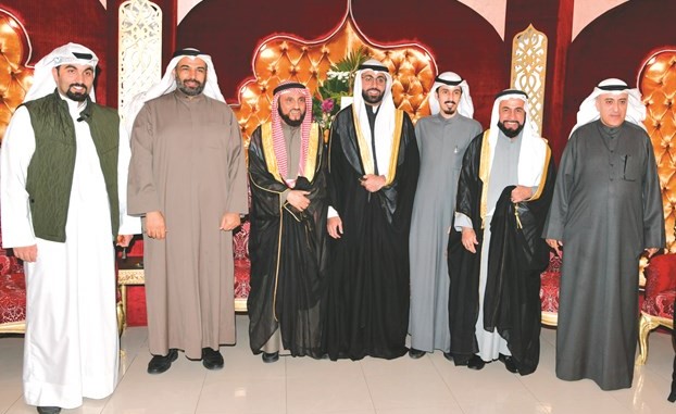 عبدالعزيز الشايجي ووليد الزنكي وخالد العازمي وأحمد العازمي يباركون﻿