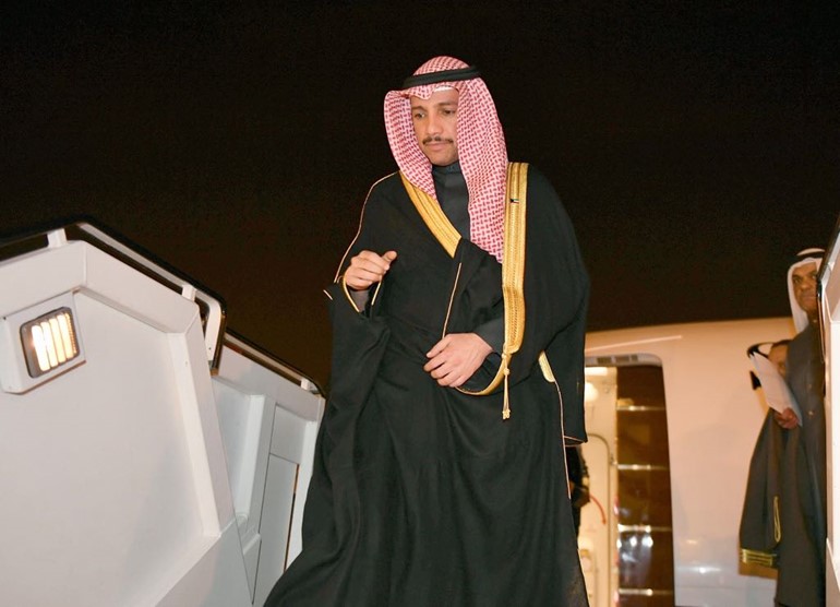 الغانم يعود الى البلاد قادما من الرباط