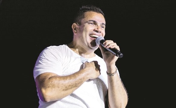 حفل عمرو دياب الجديد مهدد بالإلغاء!