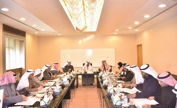 جانب من اجتماع م.حسام الرومي مع أعضاء اللجنة العليا للتخطيط﻿