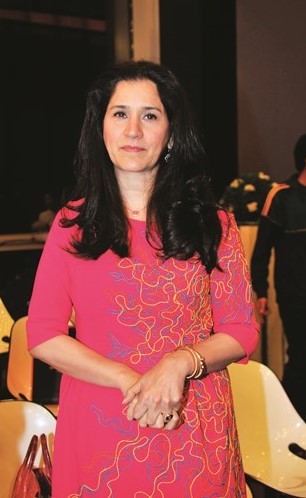 «سرب الحمام» ..يحتفل بفوزه في مهرجان دلهي