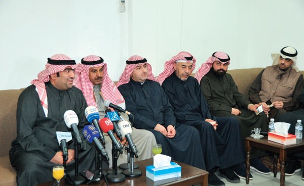 وزير التجارة والصناعة ووزير الدولة لشؤون الشباب خالد الروضان يتحدث إلى الحضور(عادل سلامة)