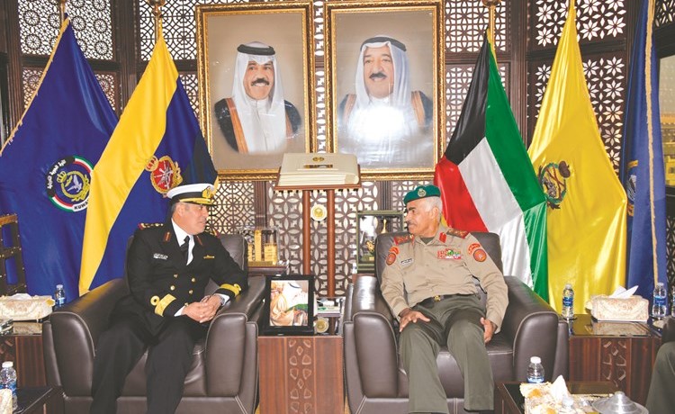 الفريق الركن محمد الخضر والعميد الركن طارق العبيدلي﻿