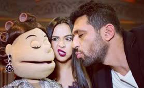 بالفيديو.. حسن الرداد يكشف أسرار علاقته الزوجية بإيمي ويحرجها على الهواء .. شاهدوا رد فعلها