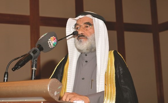 د.عجيل النشمي متحدثا خلال المؤتمر ﻿