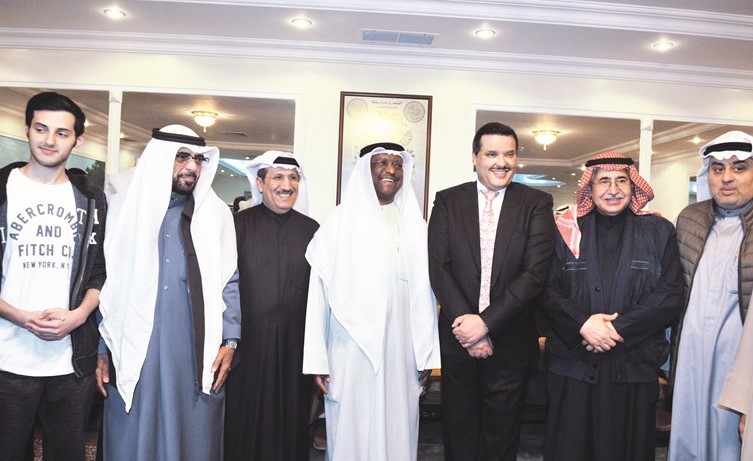 الحربي مع بعض الحضور ﻿