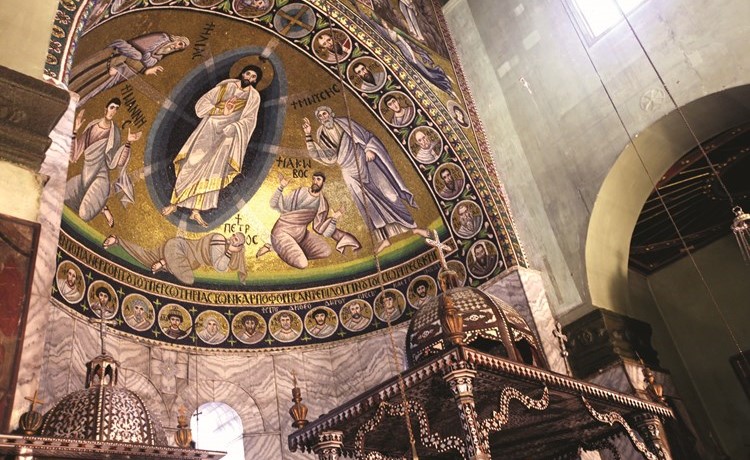وزارة الآثار تنجز أعمال ترميم فسيفساء نادرة للسيد المسيح في دير سانت كاترين	 (أ.پ)﻿
