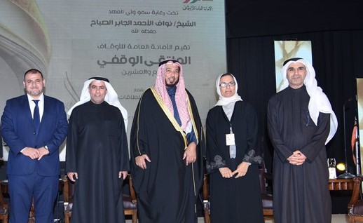 د. عبدالله المعتوق ومحمد الجلاهمة والسفير ناصر الصبيح ود.شيخة المسند ود.سامر أبورمان وصقر السجاري (احمد علي)﻿