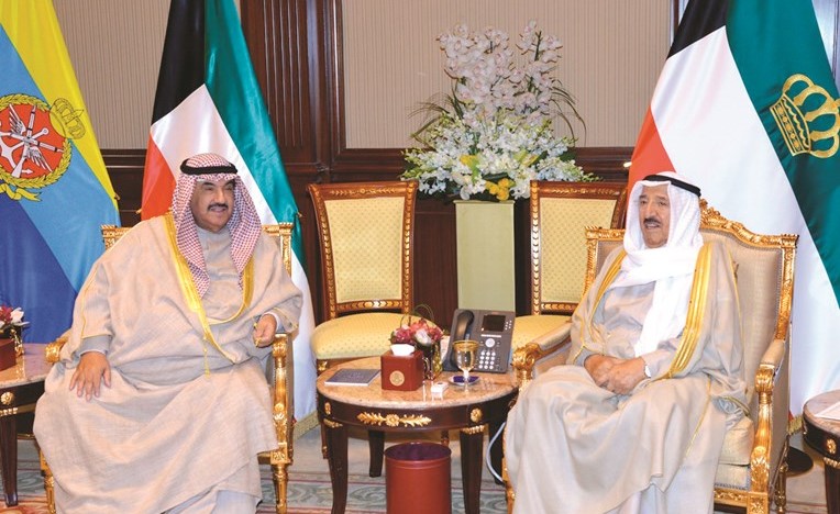 صاحب السمو الأمير الشيخ صباح الأحمد مستقبلا سمو الشيخ ناصر المحمد ﻿