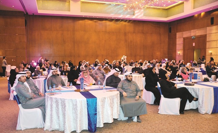 جانب من خريجي ديكم	 (عادل سلامة)﻿
