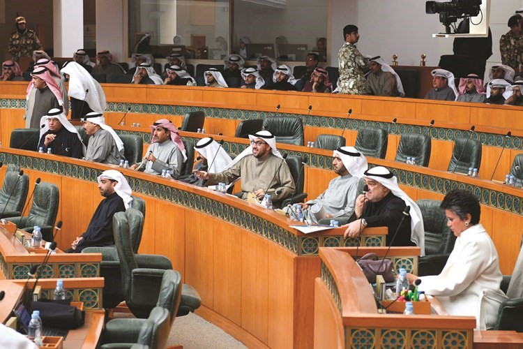 صفاء الهاشم وخليل الصالح ومحمد الدلال وأسامة الشاهين وعلي الدقباسي وفراج العربيد وسعد الخنفور﻿