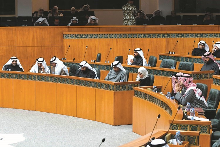  ﻿الشيخ صباح الخالد وأنس الصالح وجنان بوشهري وحمدان العازمي والشيخ د. باسل الصباح وفيصل الكندري وحسام الرومي ومحمد الجبري﻿