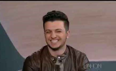 بالفيديو.. نجم "هلا بالخميس" يفاجئ الجميع بمواهبه المتعددة.. شاهدوا ماذا فعل!؟