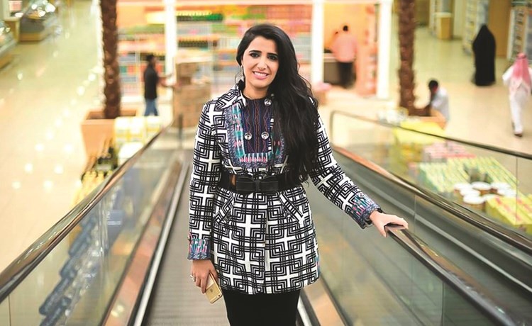 نور القطامي﻿