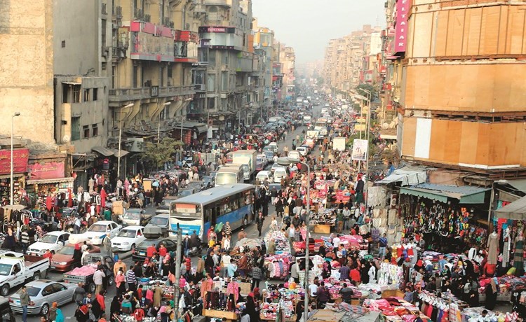 بالفيديو.. مصر تحاول السيطرة على الزيادة السكانية بعد كسرها حاجز الـ 100 مليون