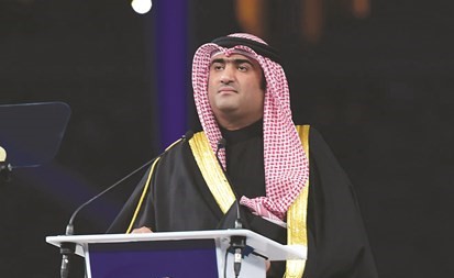 الوزير خالد الروضان متحدثا في الافتتاح